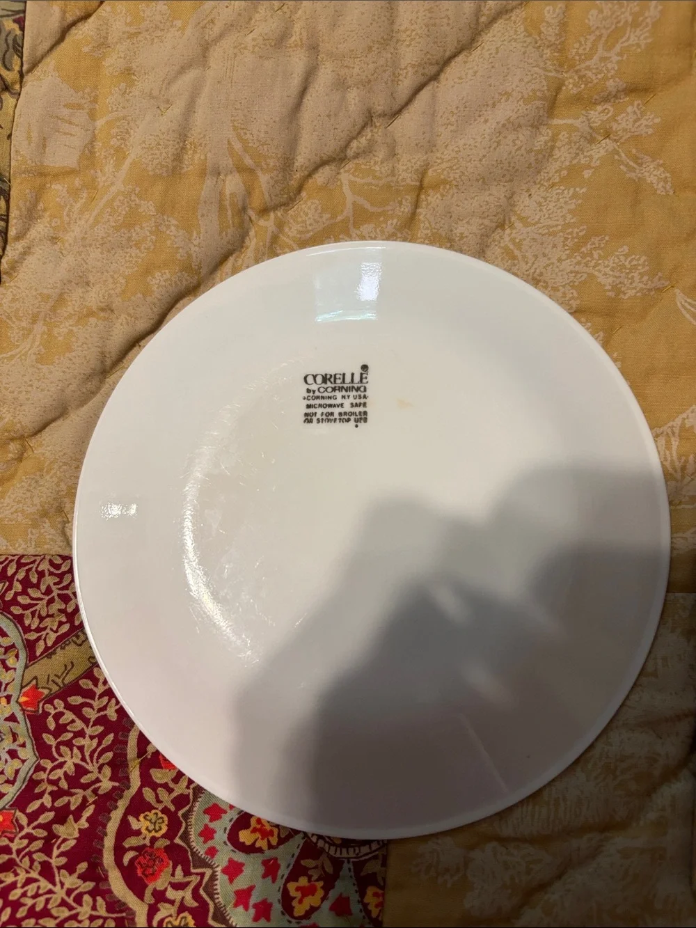 N/A plain white